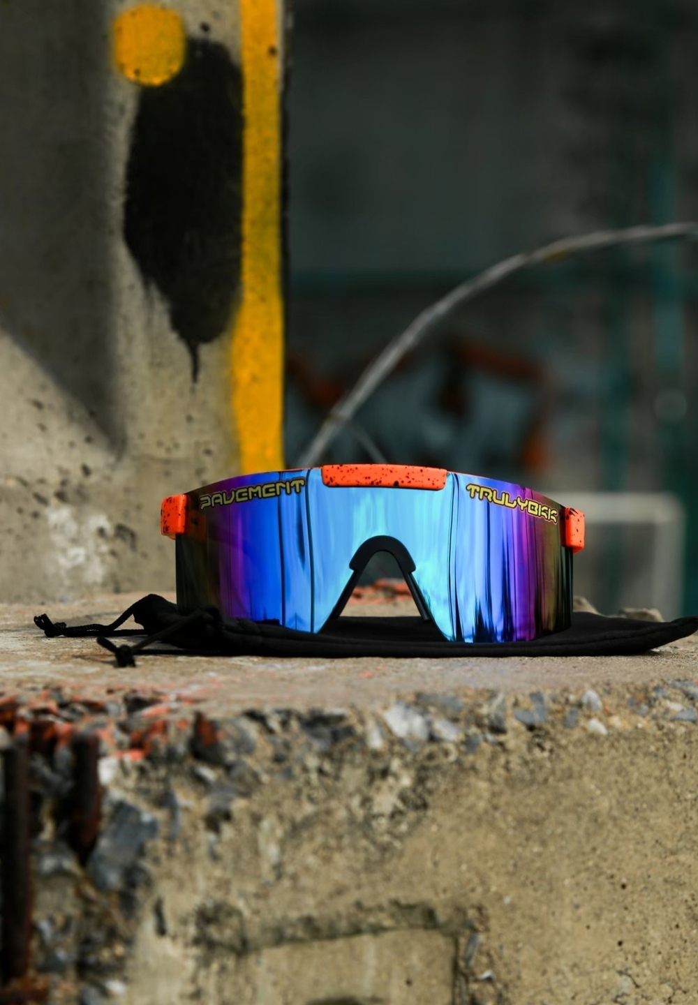 Pavement x Truly Bangkok Night Sunglasses - BLUE/ORANGE - Image 4