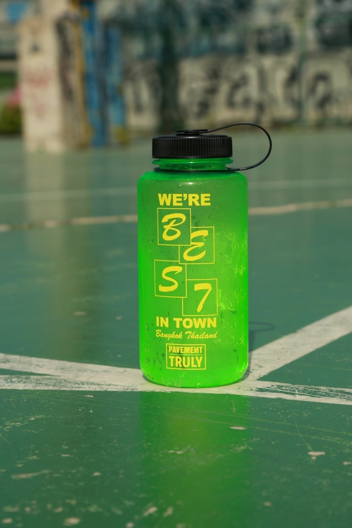 Pavement x Truly Best Design Water Bottle - GREEN/YELLOW